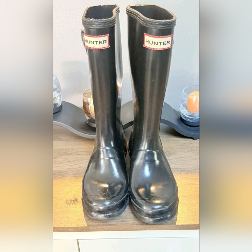 Hunter Black Glossy Boots